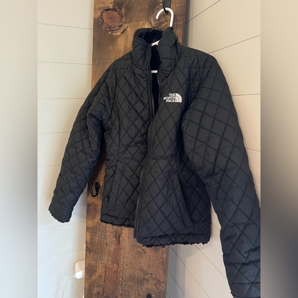 The North Face Girls Reversible Black Jacket - Picture 5 of 5